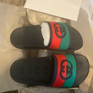 Gucci Women’s Interlocking G Slide
